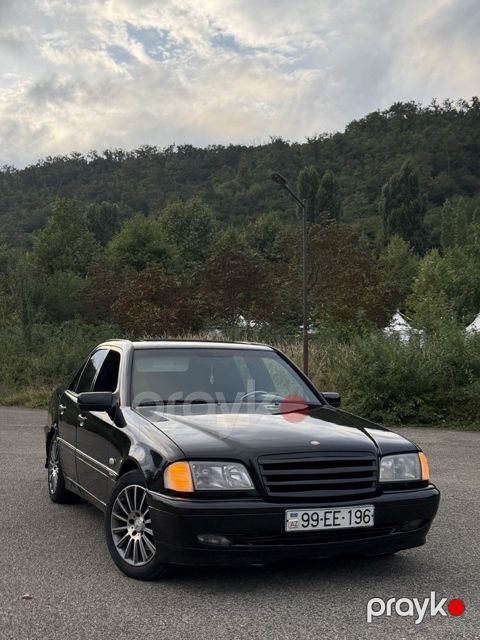 Mercedes C 230, 2.3 L, 1999 il, 370 002 km