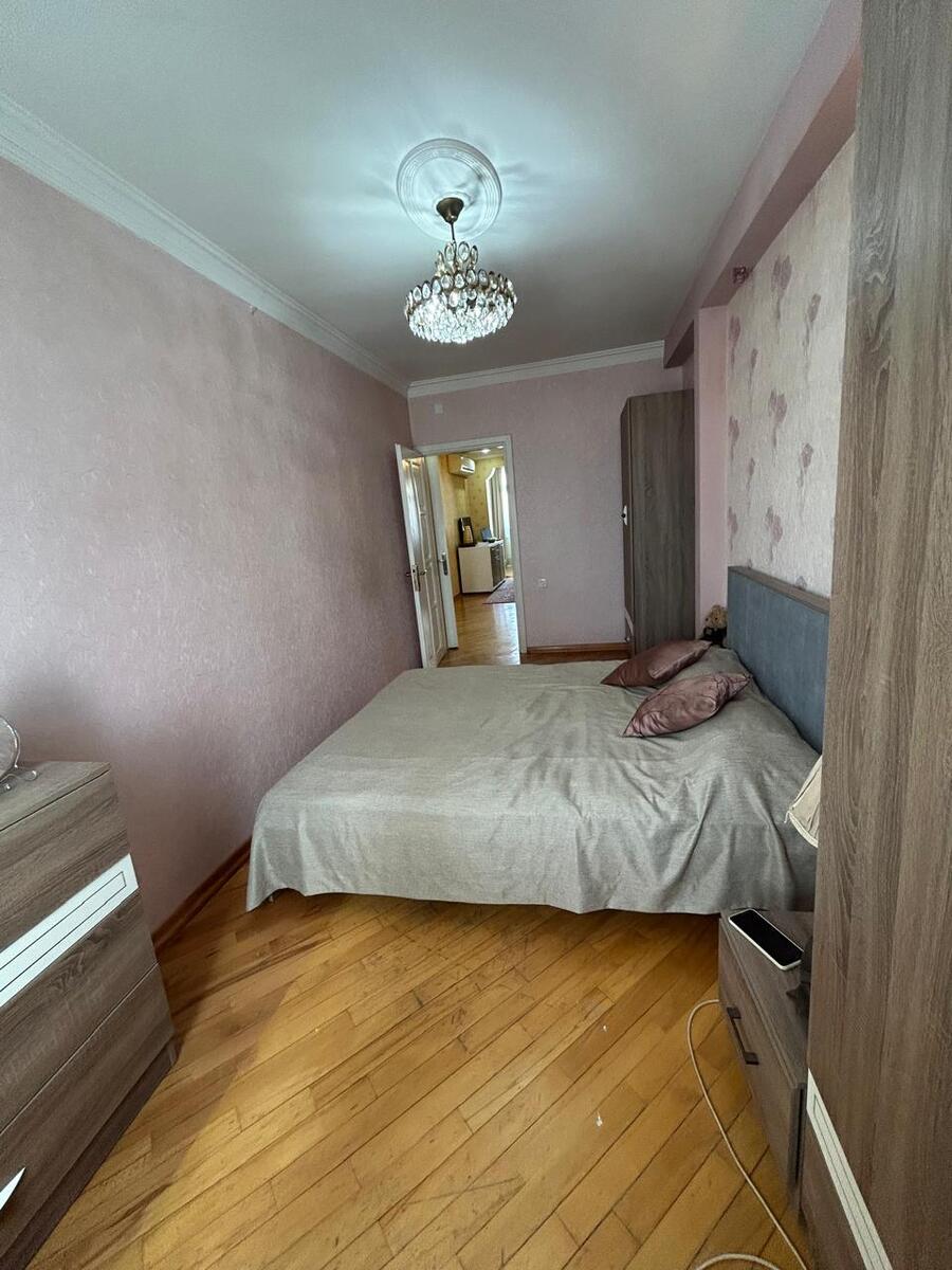 Satılır 2 otaqlı köhnə tikili 70 m² — Mənzil, Bakı (3)