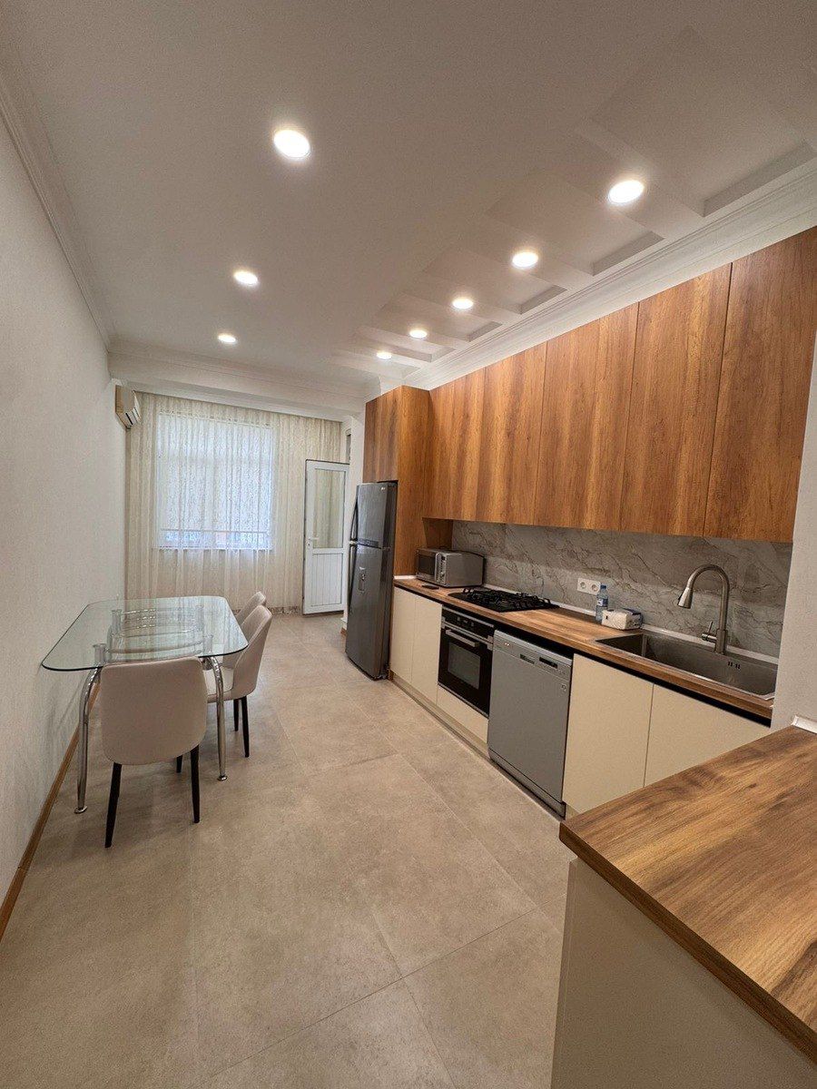İcarəyə verilir 2 otaqlı yeni tikili 77 m² — Mənzil, Bakı