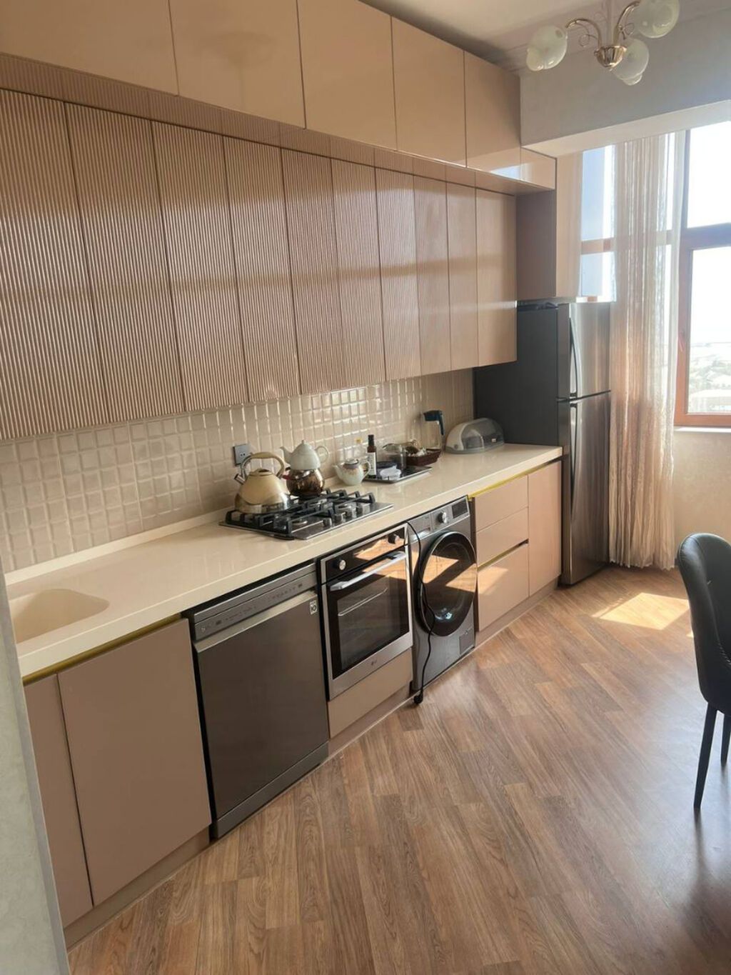 Neftchi Residence-da Dəniz Mənzərəli mənzil Kirayə Bayıl — Mənzil, Bakı (10)