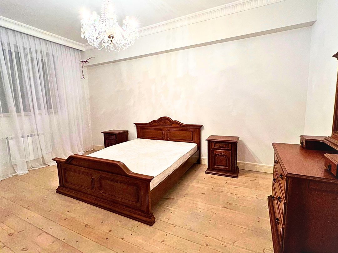 İcarəyə verilir 3 otaqlı yeni tikili 135 m² — Mənzil, Bakı (8)