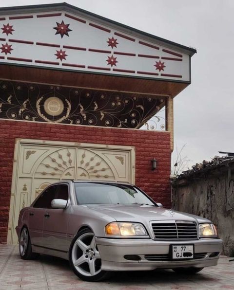 Mercedes C 230, 2000 il — Quba