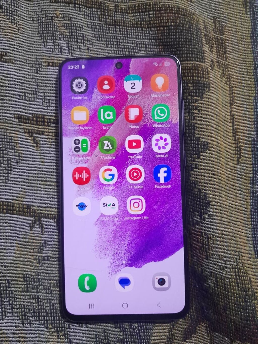 Samsung Galaxy S21 FE, 128 GB, Boz rəng, Simsiz şarj — Samsung, Samux (2)