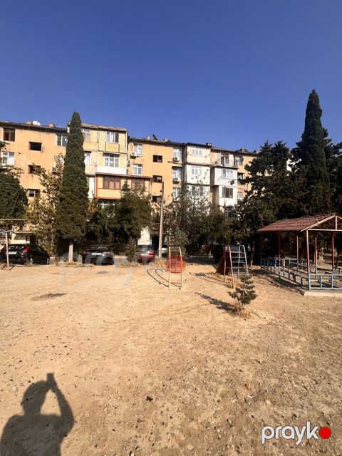 2-otaqlı mənzil, H.Aslanov m., 45 m²
