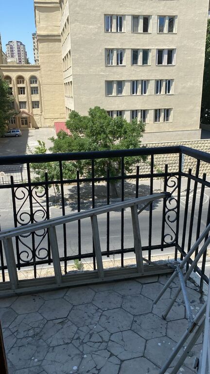 Satılır 3 otaqlı köhnə tikili 90 m² — Mənzil, Bakı (2)
