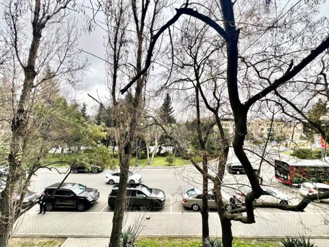 Satılır 3 otaqlı köhnə tikili 90 m² — Bakı