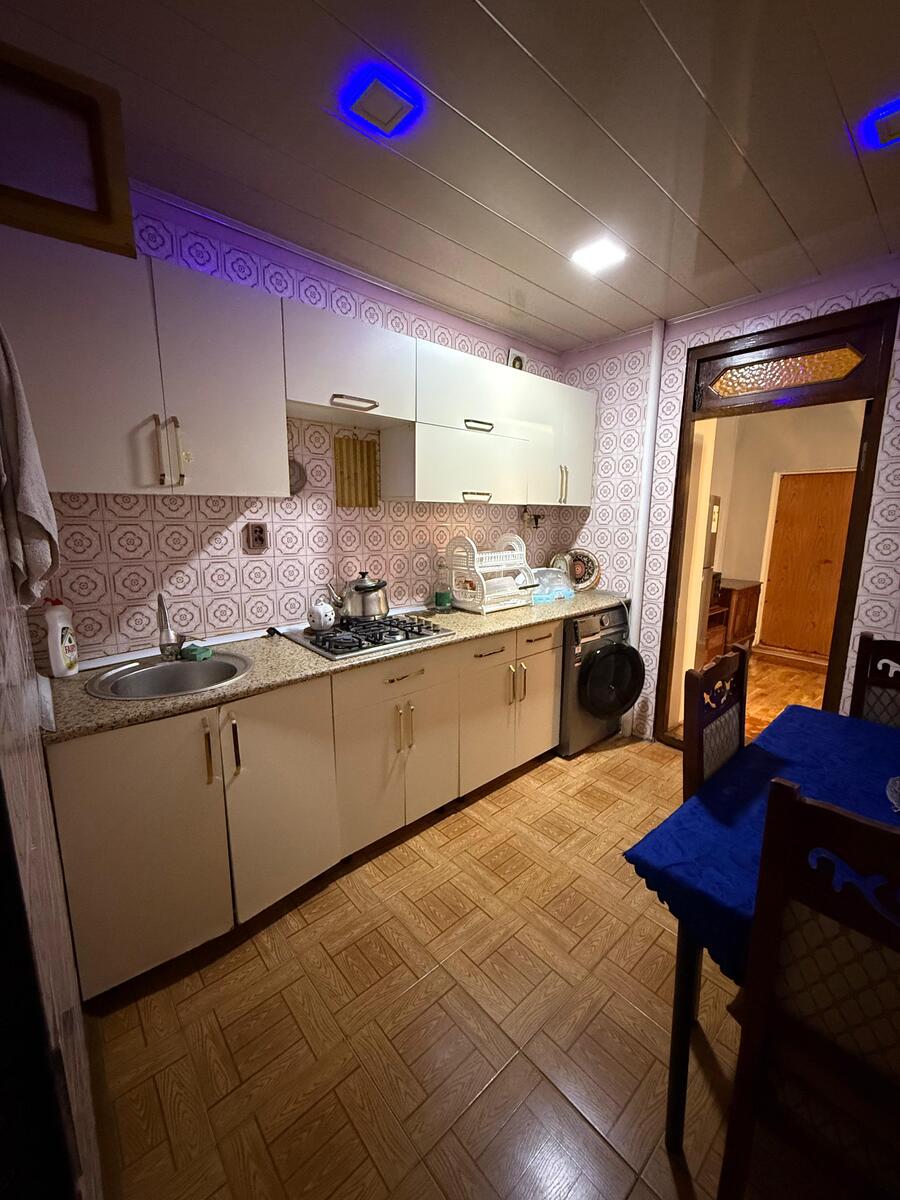 Satılır 4 otaqlı köhnə tikili 110 m² — Mənzil, Bakı (11)