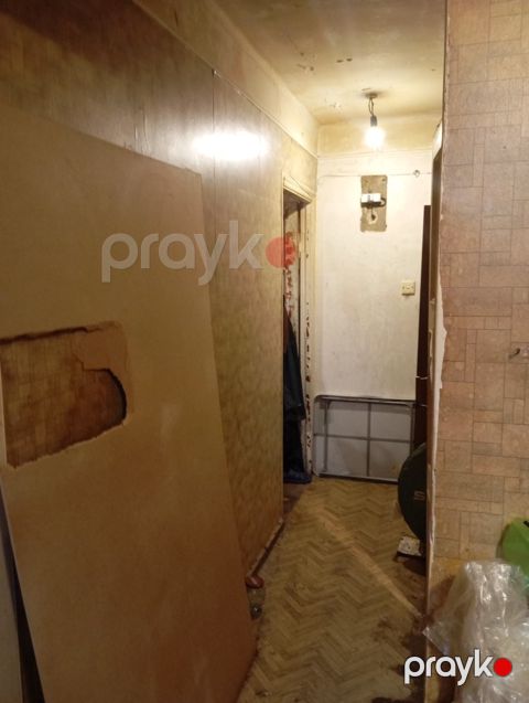 Satılır 2 otaqlı köhnə tikili 44 m²