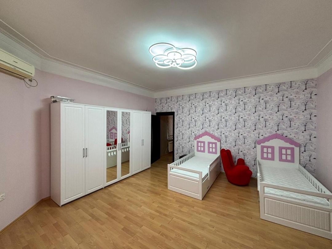 Satılır 9 otaqlı həyət evi/bağ evi 500 m² — Ev, villa, Bakı (10)