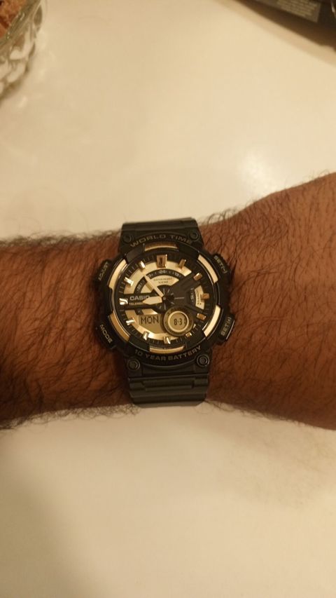 İşlənmiş, Qol saatı, Casio, rəng - Qara — Wristwatches