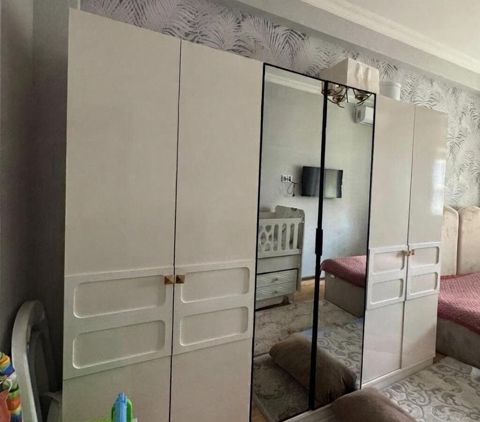 Dolab ela veziyyetde 380azn Olcu texmini 2hundurluk 60derinlik eni — Bakı