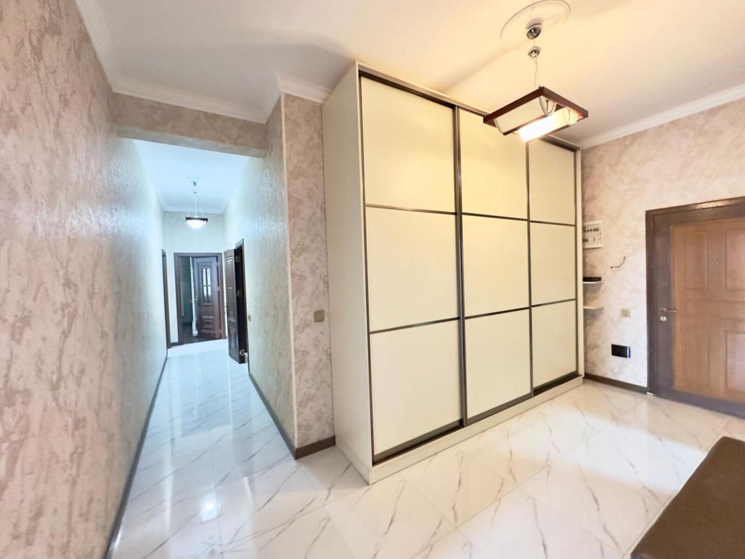 Satılır 4 otaqlı yeni tikili 165 m² — Mənzil, Bakı (10)