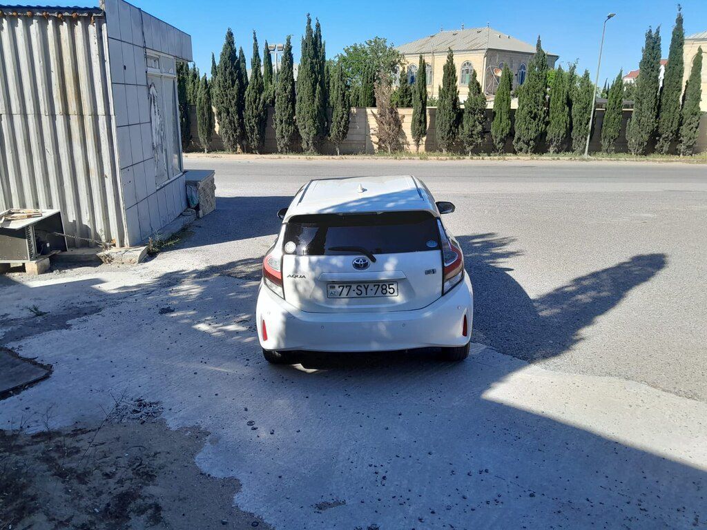 Toyota Aqua, 1.5 L, 0.87 kWh, 2019 il, 149 000 km — Avtomobillər, Bakı (2)