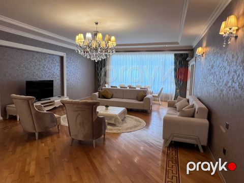 İcarəyə verilir 3 otaqlı yeni tikili 170 m²