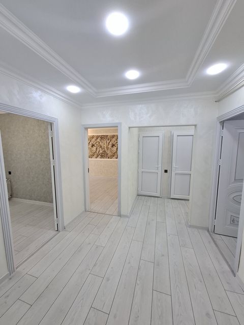 Satılır 3 otaqlı köhnə tikili 75 m² — Bakı