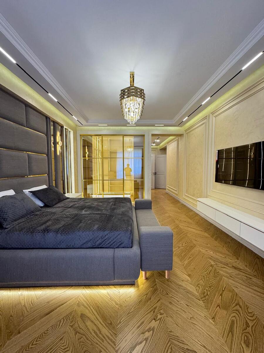 Satılır 4 otaqlı yeni tikili 235 m² — Mənzil, Bakı (6)