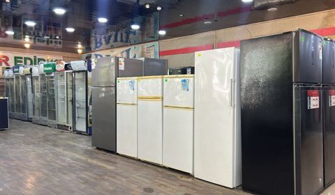 Məişət soyuducuları və vitrin tipli soyuducuların geniş seçimi — Digah