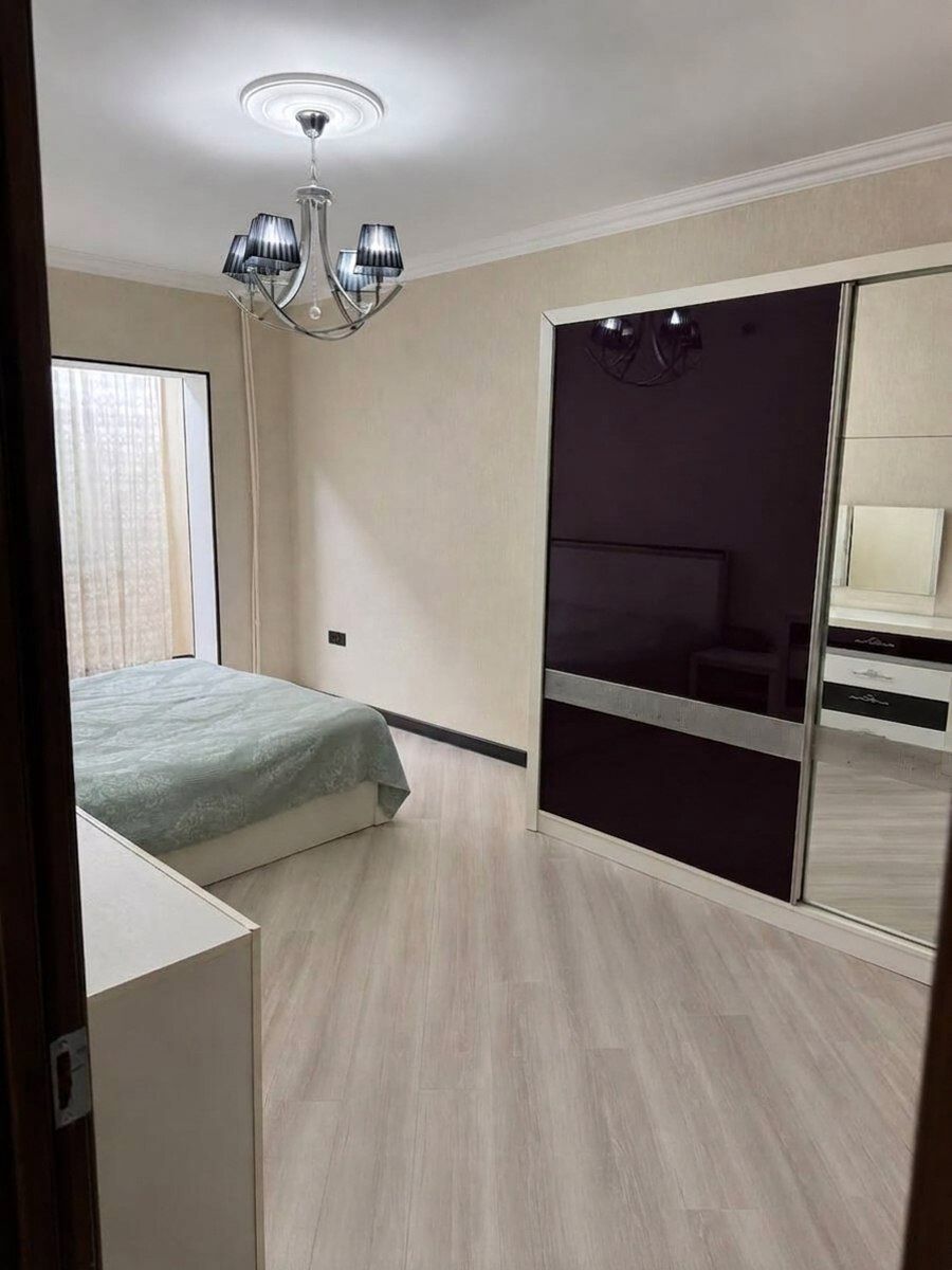 Satılır 4 otaqlı köhnə tikili 100 m² — Mənzil, Bakı (5)