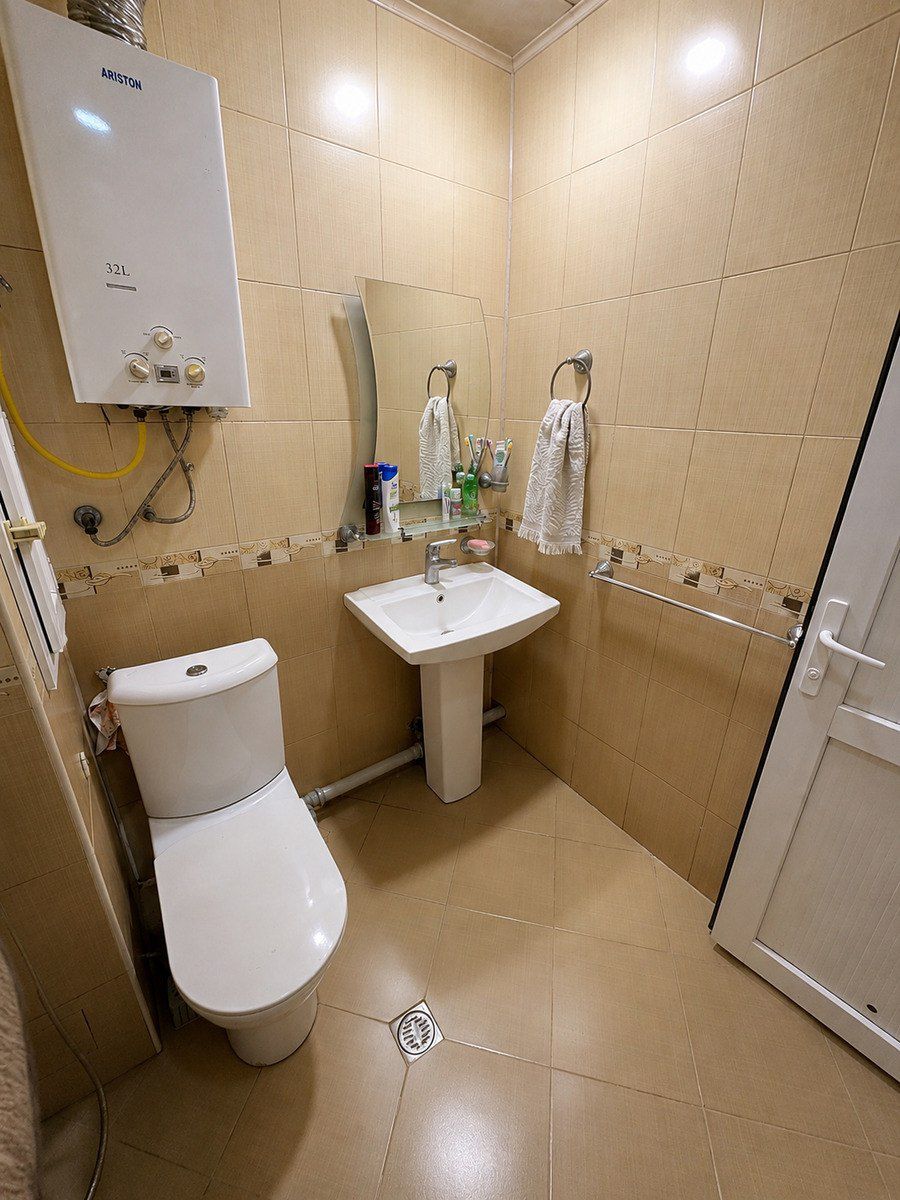 Satılır 2 otaqlı köhnə tikili 50 m² — Mənzil, Bakı (12)