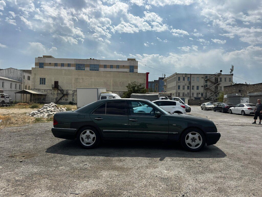 Mercedes E 220, 2.2 L, 1999 il, 600 000 km — Avtomobillər, Bakı (7)