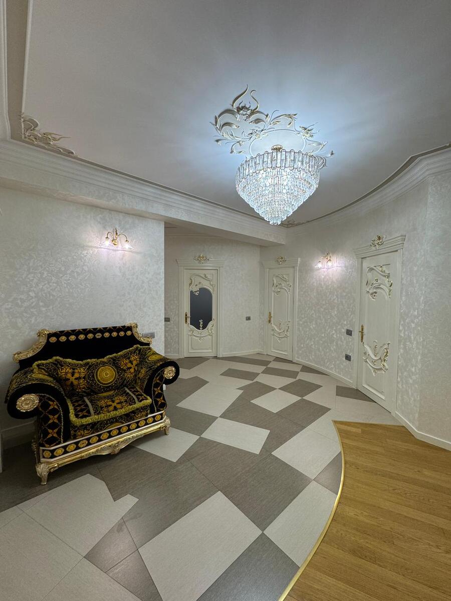 Satılır 4 otaqlı yeni tikili 220 m² — Mənzil, Bakı (11)
