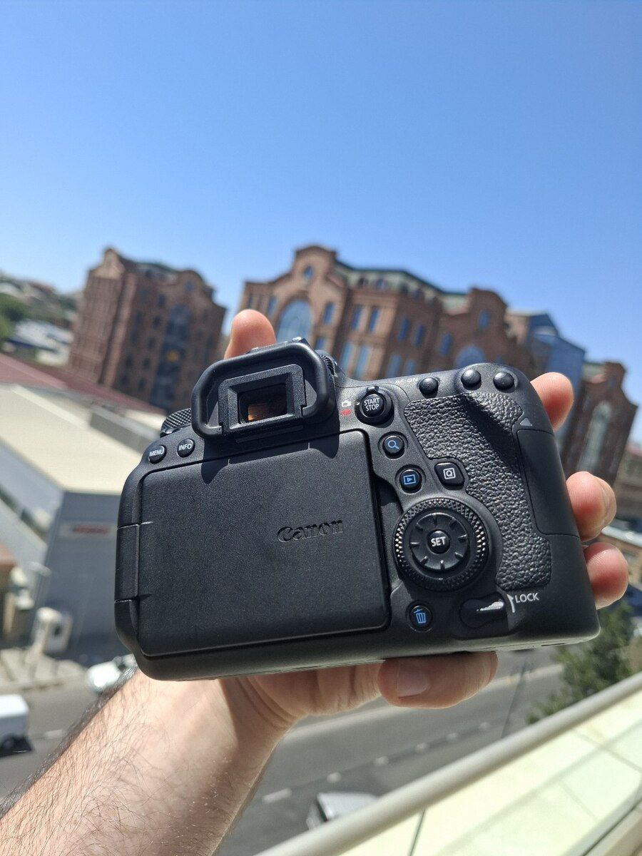 Fotoaparat Canon 6D Mark II — Foto və video texnikası, Bakı (9)