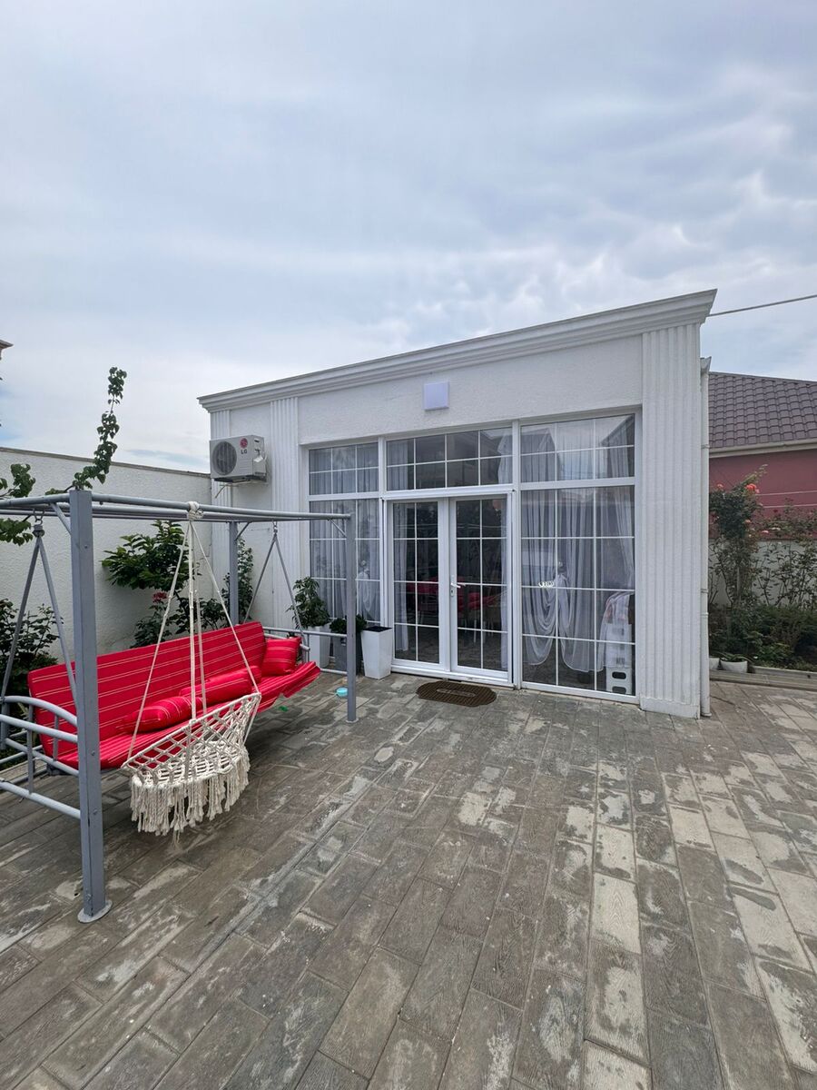 Satılır 6 otaqlı həyət evi/bağ evi 350 m² — Ev, villa, Bakı (2)