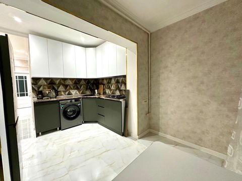 Bakı, 3 otaqlı, Köhnə tikili, 69 kv. m — Bakı