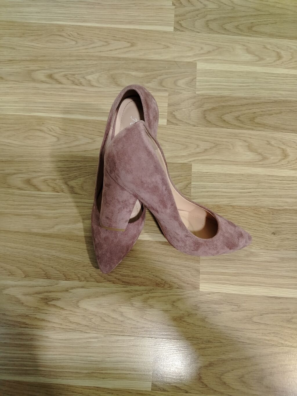 Məhsul: Qadın tuflisi (brend: Jolına) Model: Klassik süet görünümlü — Tufl, Bakı (2)