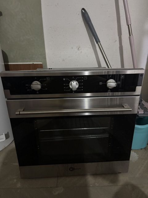Elektrik sobası Quraşdırılan, Təmirə ehtiyacı var — Bakı