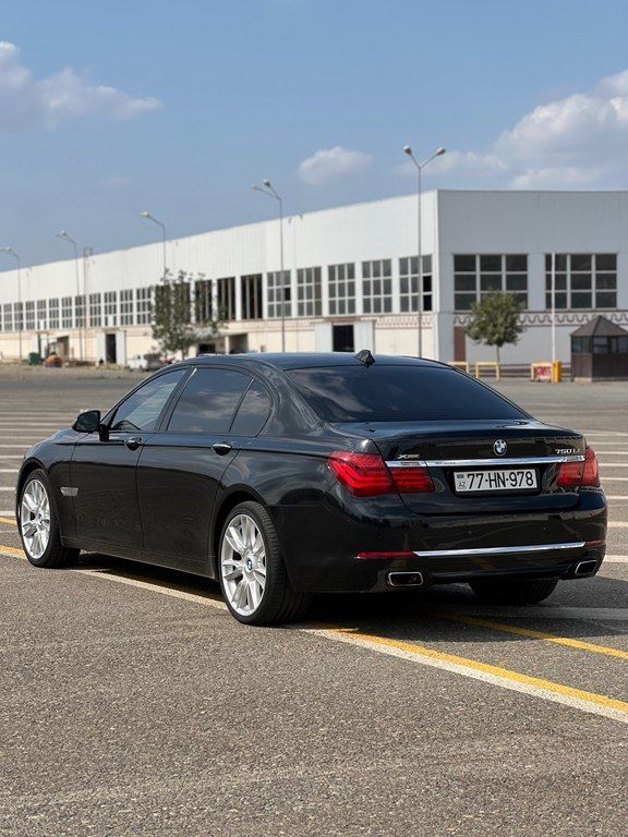 BMW 750, 4.4 L, 2012 il, 109 000 km — Avtomobillər, Gəncə (5)