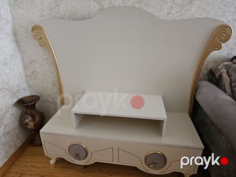 Klassik üslublu TV stendi / konsol - Material: MDF/laminat