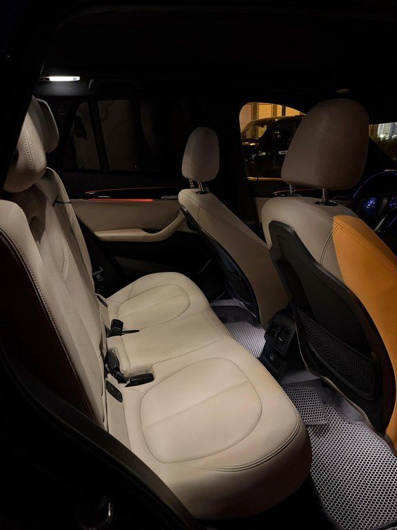 BMW X1, 2.0 L, 2018 il, 93 600 km — Avtomobillər, Bakı (11)