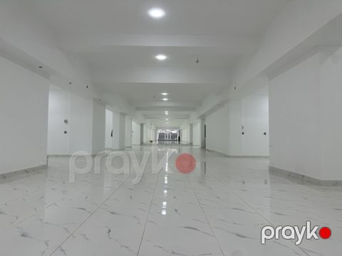 İcarəyə verilir obyekt 1198 m²