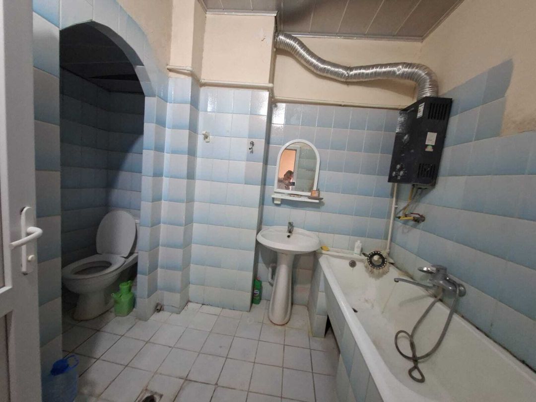 İcarəyə verilir 2 otaqlı köhnə tikili 65 m² — Mənzil, Bakı (5)