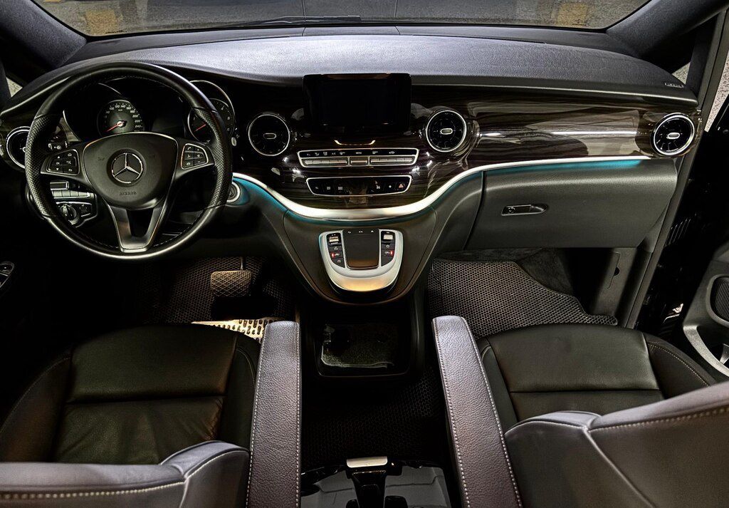 Mercedes V 250, 2.0 L, 2024 il, 61 000 km — Avtomobillər, Bakı (8)
