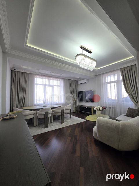 Satılır 2 otaqlı yeni tikili 75 m²