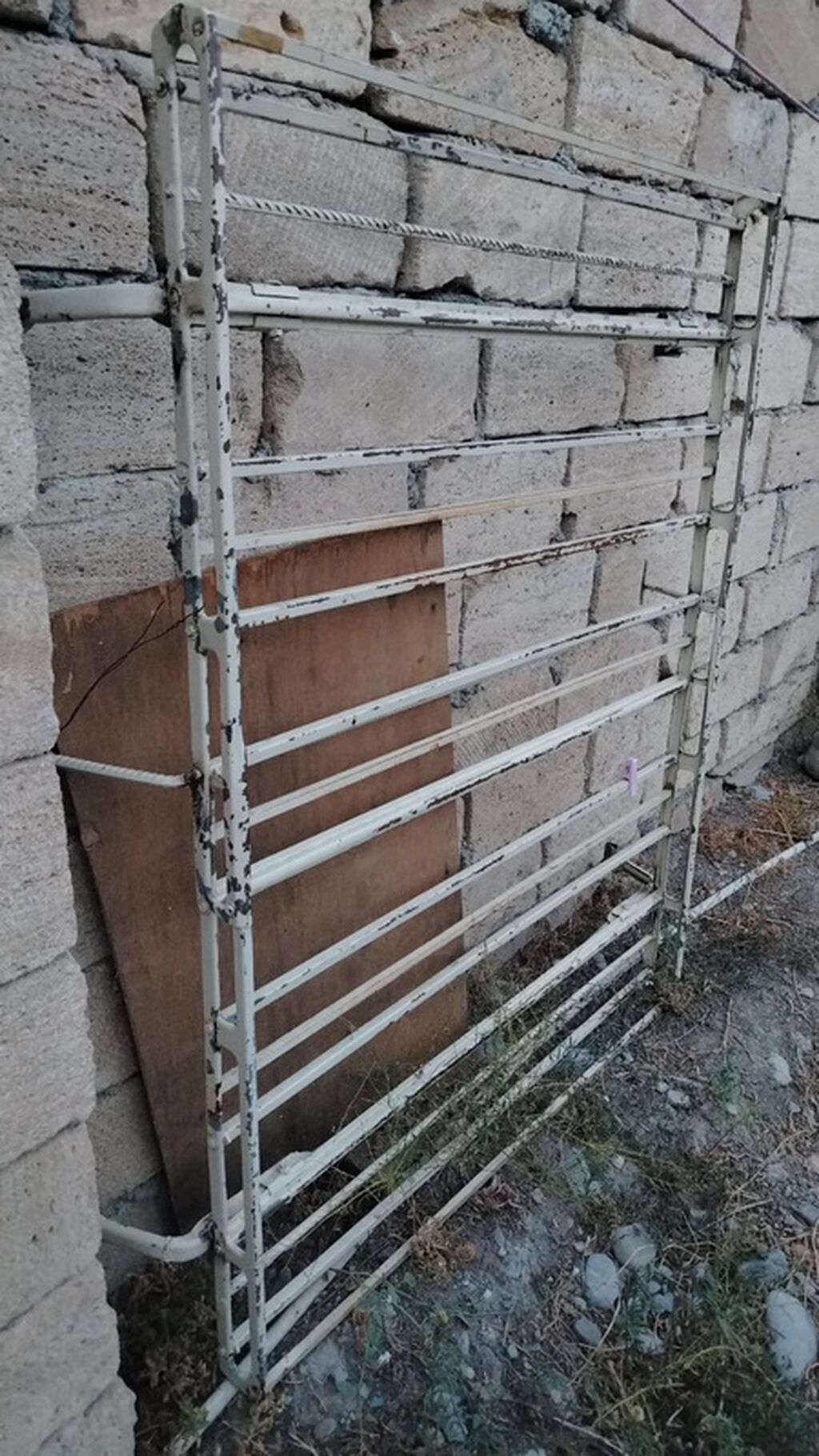 06,011,07,01 üçün bağaj satılır — Pəncərələr, qapılar, balkonlar, Göyçay (2)