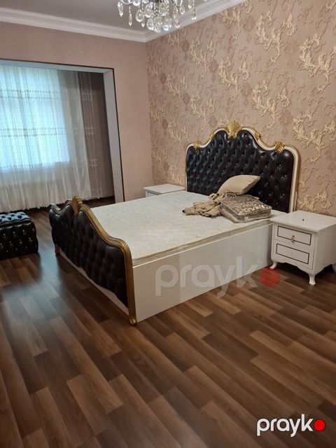 İcarəyə verilir 4 otaqlı köhnə tikili 100 m²