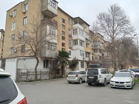 Satılır 1 otaqlı köhnə tikili 32 m² — Bakı