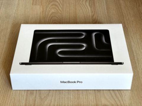 Apple Macbook Pro 16-inch 24/1TB M5 Pro chip — Bakı