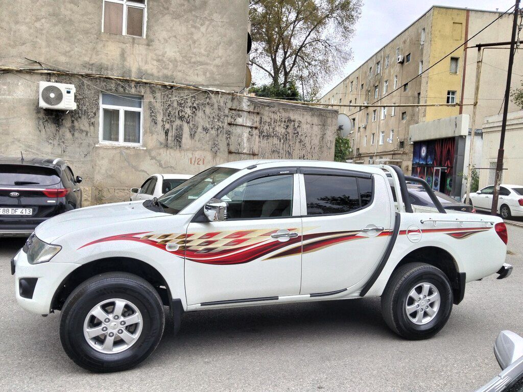 Mitsubishi L200, 2.5 L, 2013 il, 215 000 km — Avtomobillər, Bakı (9)