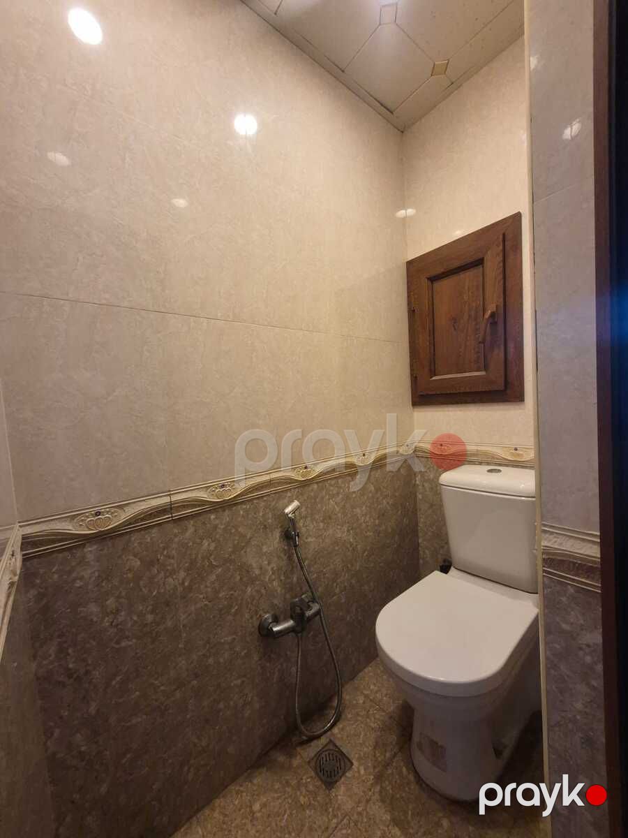 Satılır 4 otaqlı köhnə tikili 110 m² — Mənzil, Bakı (11)