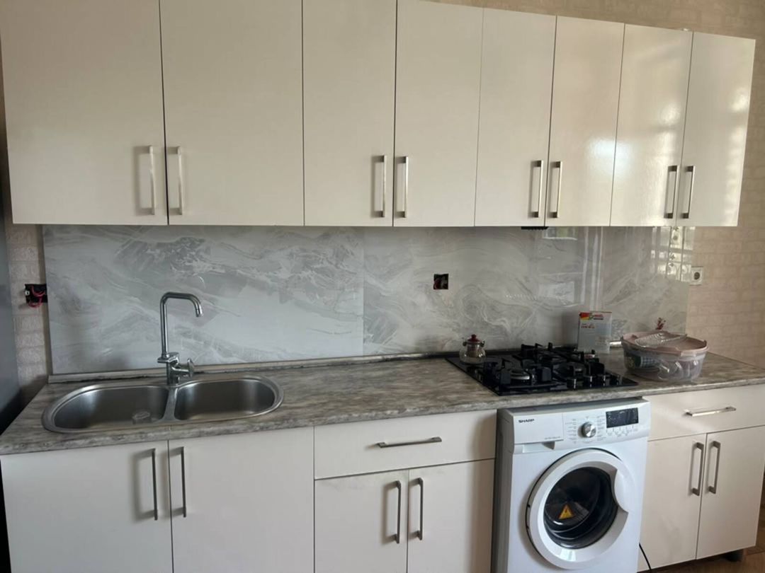 İcarəyə verilir 2 otaqlı yeni tikili 70 m² — Mənzil, Bakı (7)
