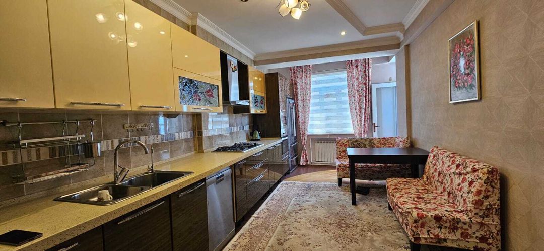 Satılır 4 otaqlı yeni tikili 179 m² — Mənzil, Bakı (9)