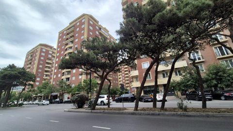 Satılır 5 otaqlı yeni tikili 200 m² — Bakı