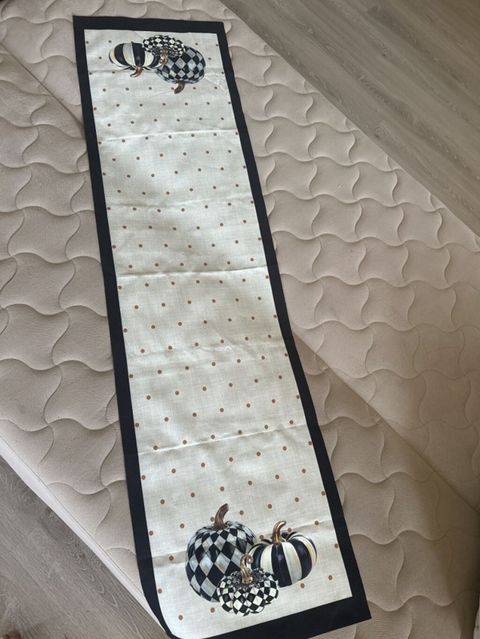 Masa üçün uzun dekorativ yol (table runner) - Dizayn: İki ucunda — Mingəçevir