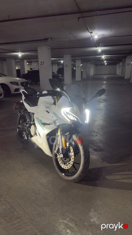 Cfmoto 250 SR, 250 sm3, 2025 il, 3 100 km