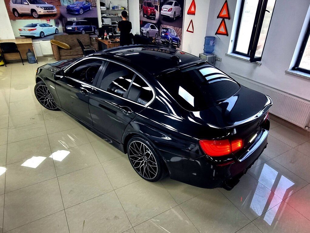 BMW 530, 3.0 L, 2011 il, 321 300 km — Avtomobillər, Bakı (12)