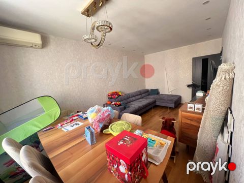 Satılır 2 otaqlı köhnə tikili 55 m²